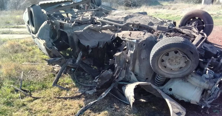 У тимчасово окупованому Скадовську вибухнув автомобіль із російськими офіцерами