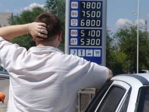 В Луганске продают самый дорогой бензин в Украине 