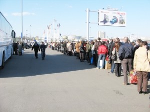 Проблема очередей на остановках будет решена в декабре 