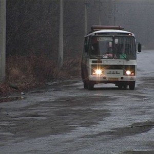 Автобусы изменяют свой маршрут из-за ужасной дороги 