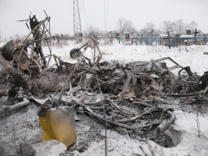 Пассажирский вертолет рухнул прямо на могилы 