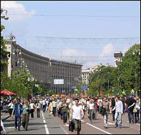 В День Киева будем петь и бегать  