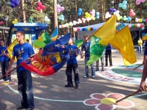 Чиновники отправят школьников в трудовые лагеря  