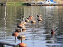 В Азовском море устанавливают новые сигнальные буйки 