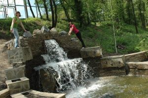 В Парке Щербакова появились водопады и пещеры 